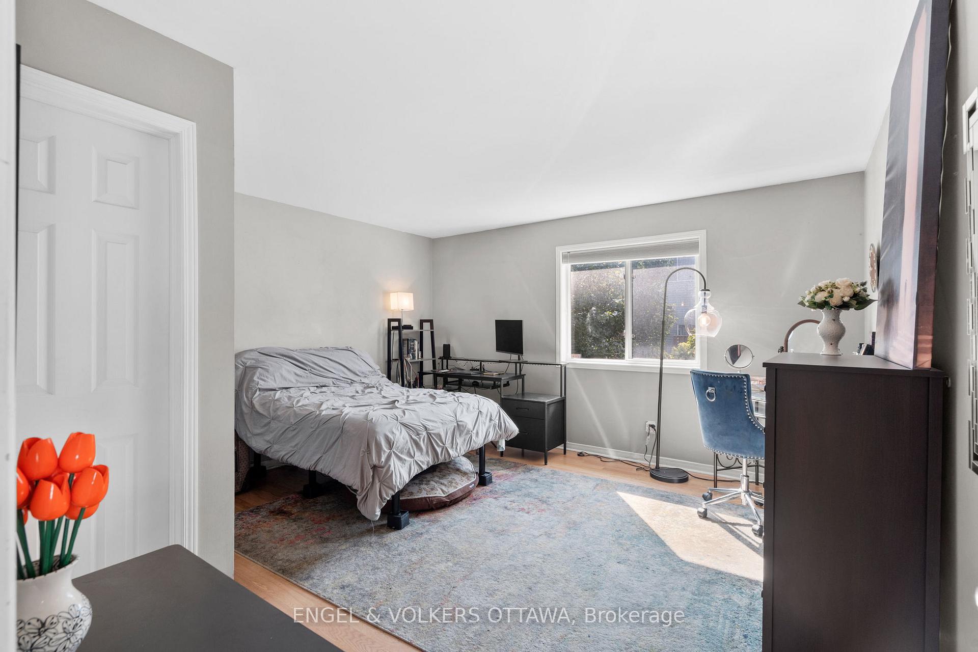 Photo 35 of 128 Grandpark Circle, Ottawa, Hunt Club Park — HOMEH