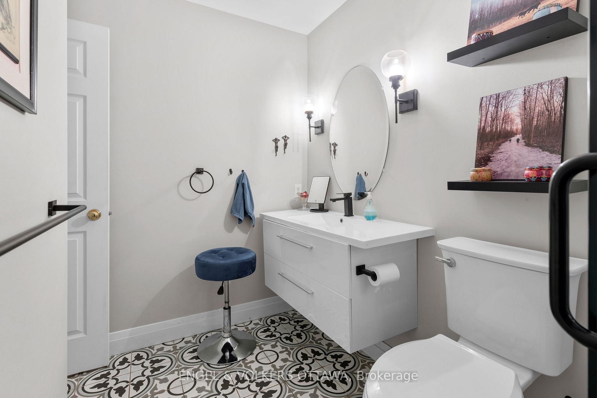 Photo 24 of 128 Grandpark Circle, Ottawa, Hunt Club Park — HOMEH