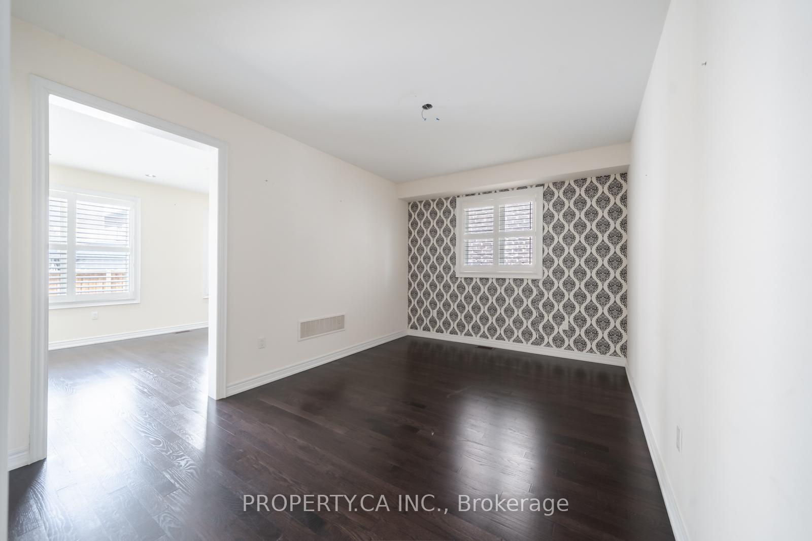 Photo 13 of 7 Forsyth Crescent, Brampton, Credit Valley — HOMEH