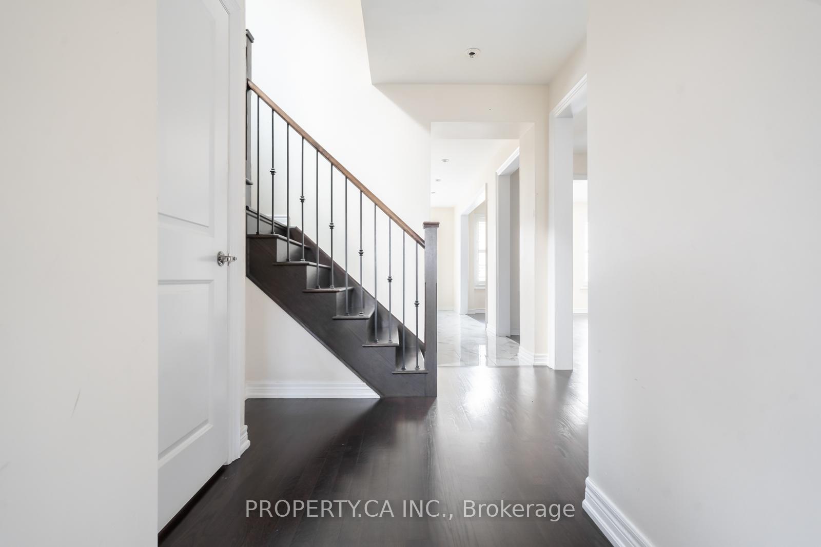 Photo 12 of 7 Forsyth Crescent, Brampton, Credit Valley — HOMEH