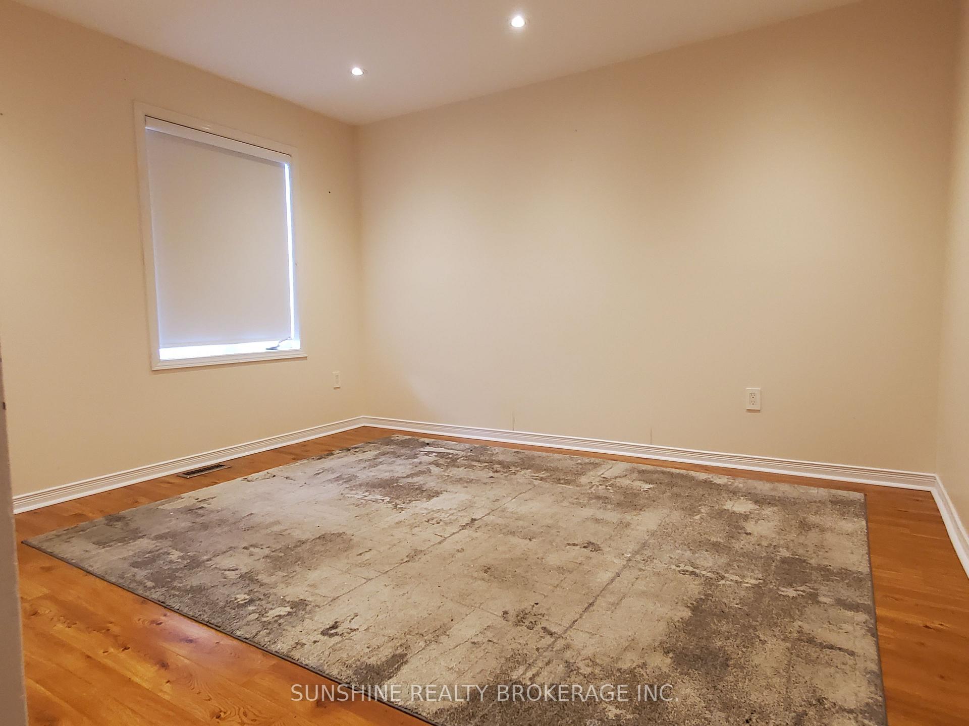 Photo 12 of 142 Laurelhurst Crescent, Vaughan, Vellore Village — HOMEH