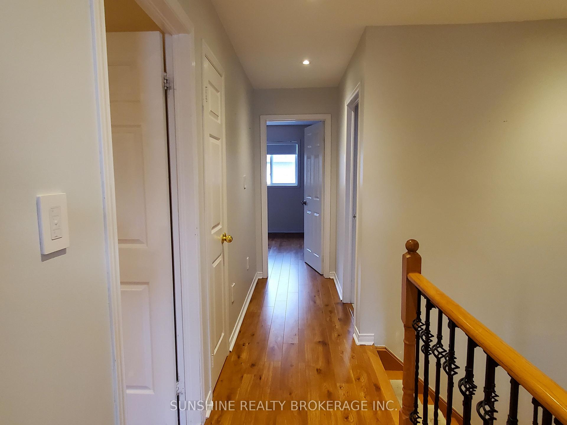 Photo 3 of 142 Laurelhurst Crescent, Vaughan, Vellore Village — HOMEH