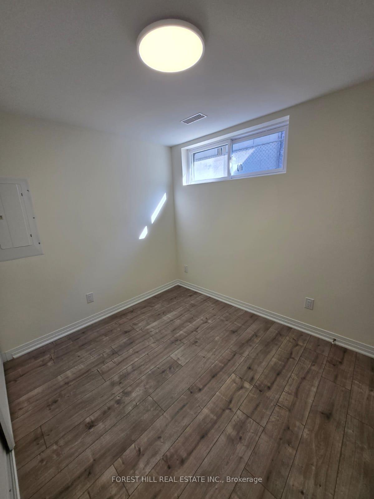 Photo 1 of Unit R, 264 Epsom Drive, North York, Downsview-Roding-CFB — HOMEH