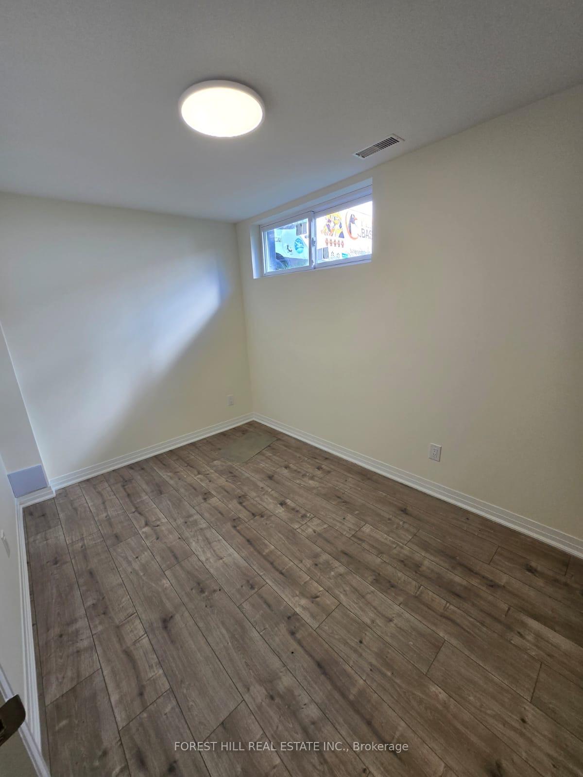 Photo 2 of Unit R, 264 Epsom Drive, North York, Downsview-Roding-CFB — HOMEH