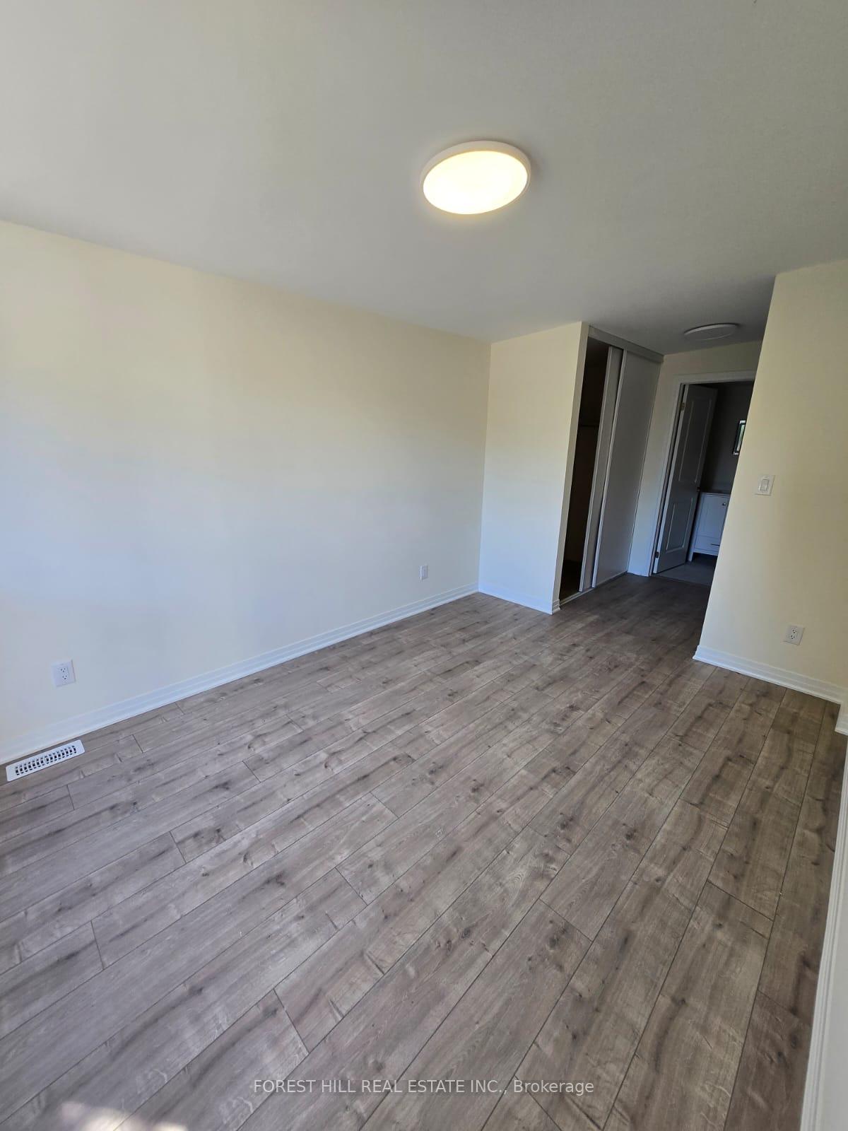 Photo 6 of Unit R, 264 Epsom Drive, North York, Downsview-Roding-CFB — HOMEH