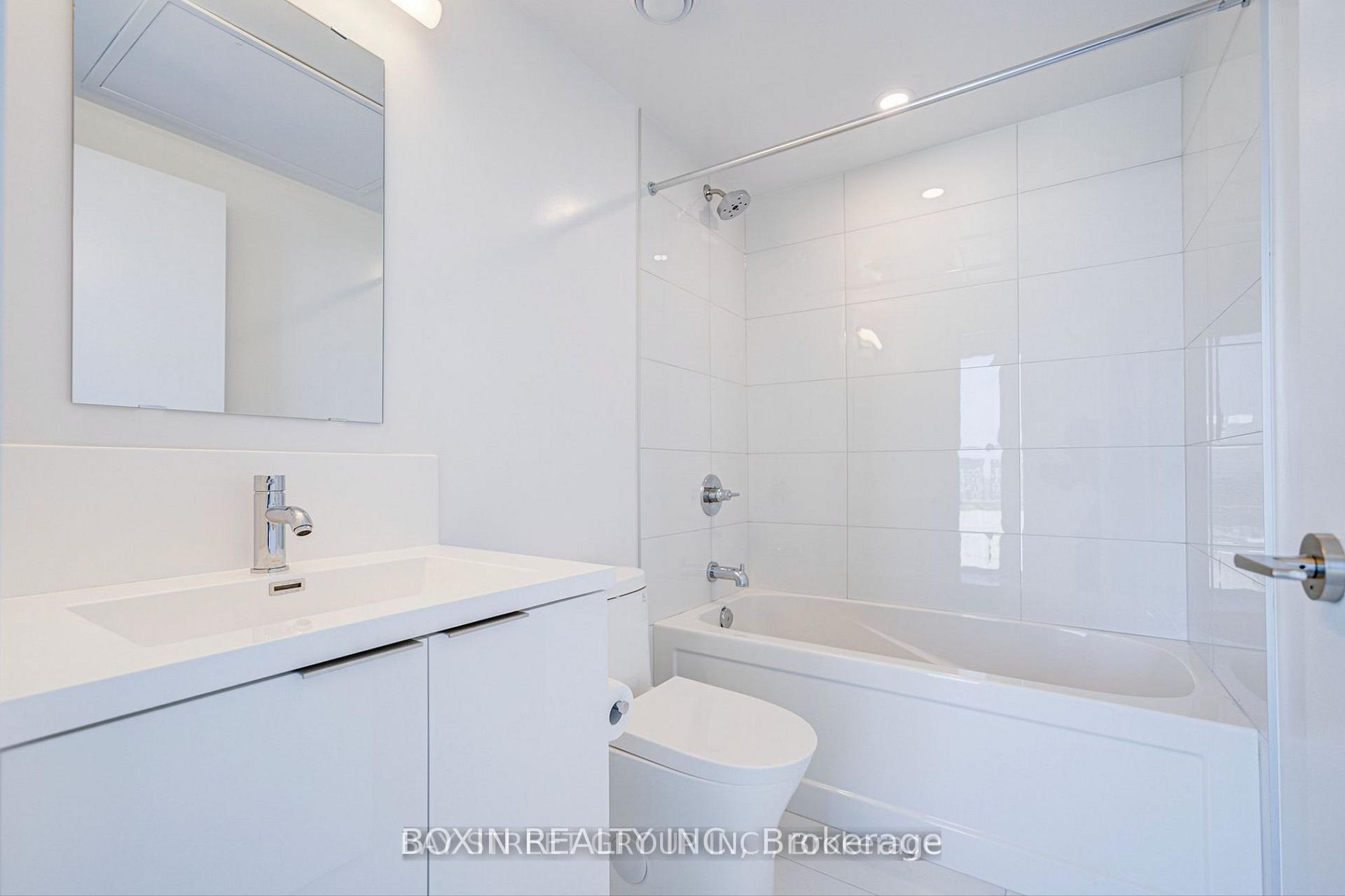 Photo 11 of Unit 3003, 238 Simcoe Street, Toronto, Kensington-Chinatown — HOMEH