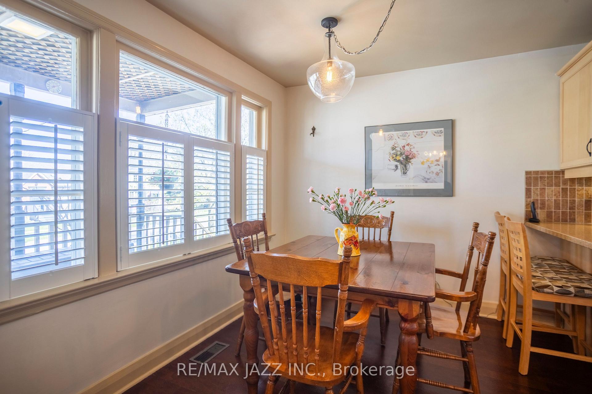 Photo 37 of 824 Masson Street, Oshawa, Centennial — HOMEH