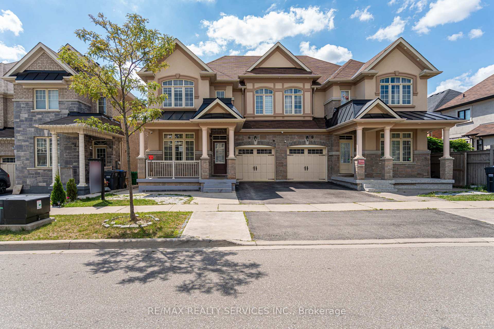 Front of 11 Villadowns Trail