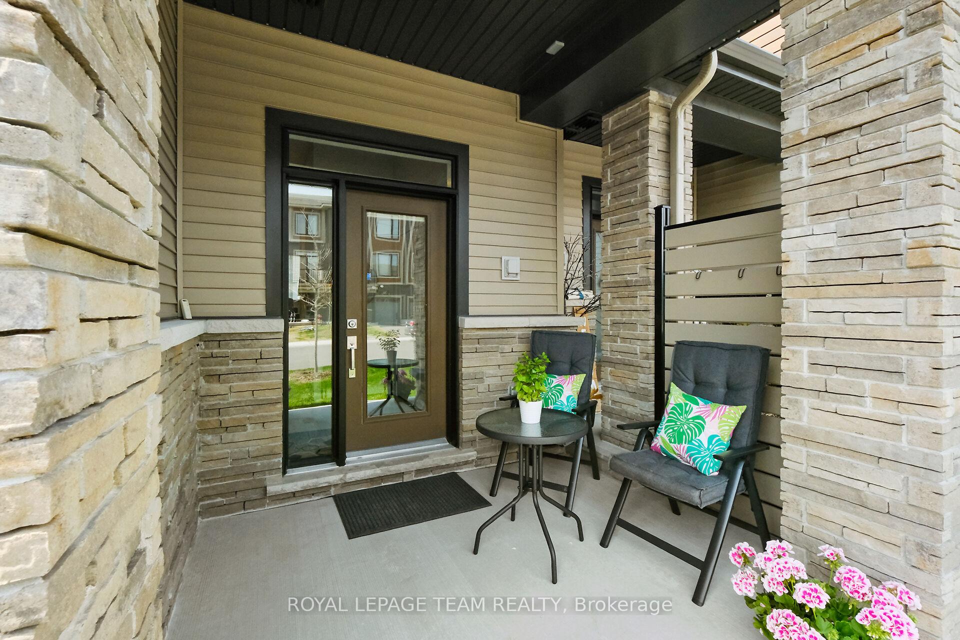 Photo 3 of 703 Doneraile Walk, Ottawa, Barrhaven - Half Moon Bay — HOMEH