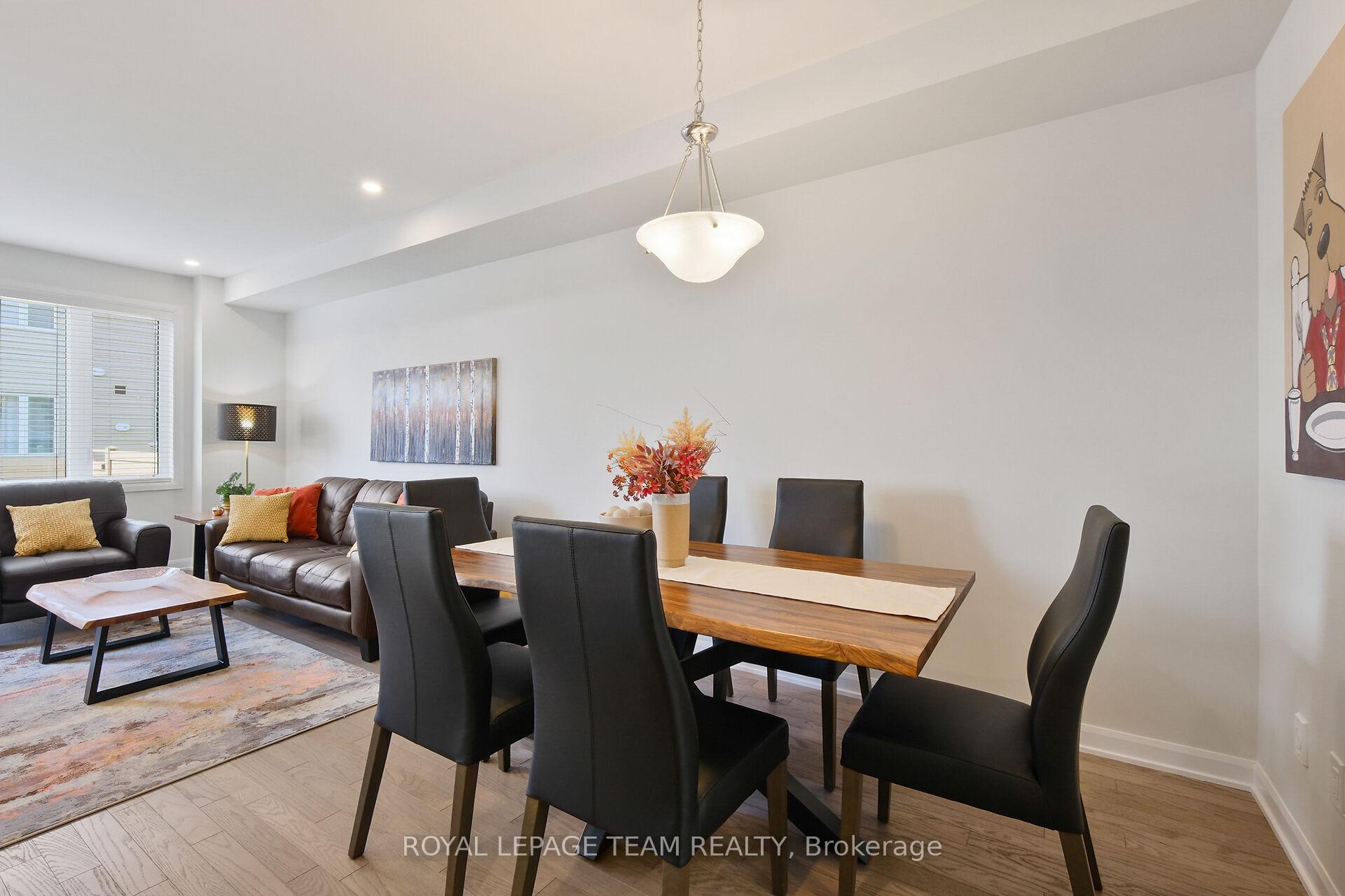 Photo 8 of 703 Doneraile Walk, Ottawa, Barrhaven - Half Moon Bay — HOMEH