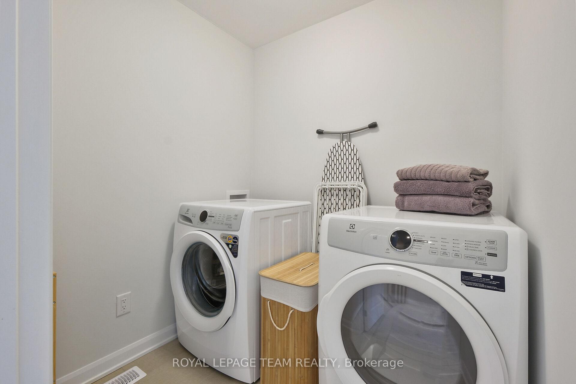 Photo 23 of 703 Doneraile Walk, Ottawa, Barrhaven - Half Moon Bay — HOMEH