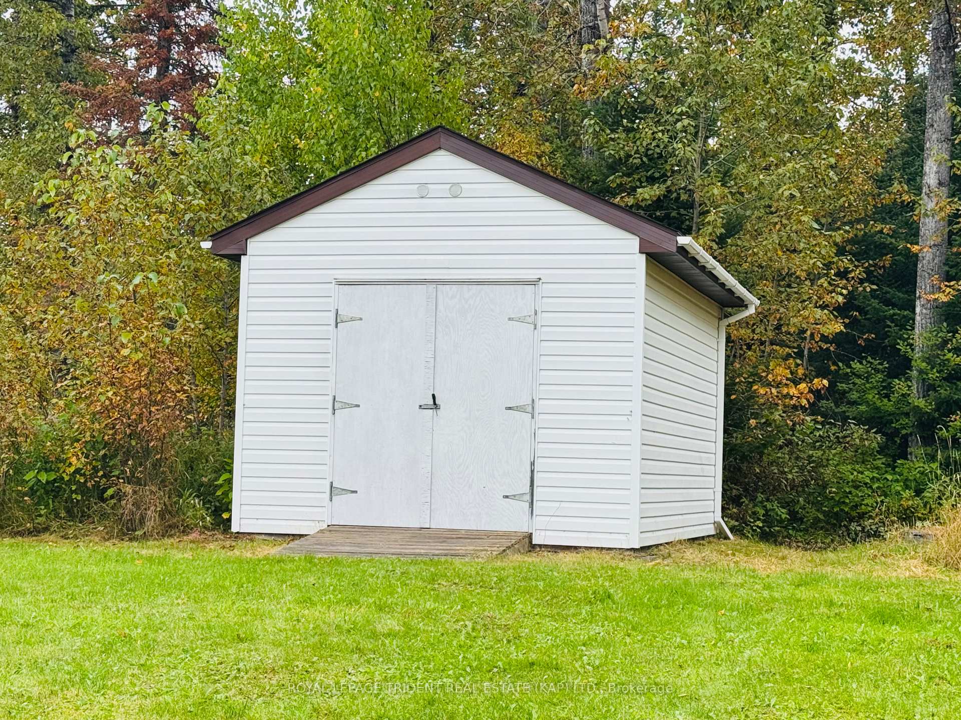 Photo 33 of 53 Lefebvre Peninsula Road, Kapuskasing — HOMEH