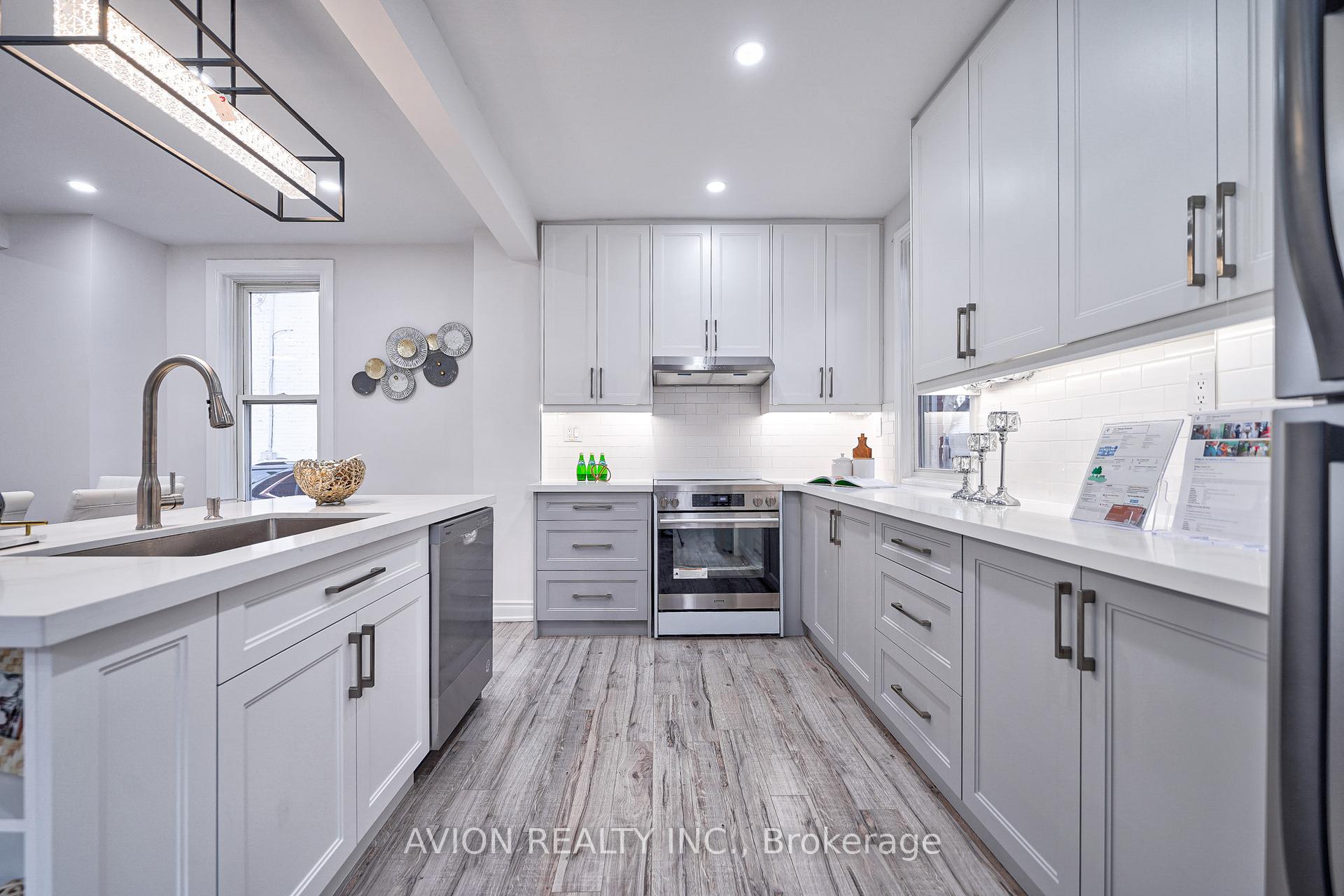 Photo 16 of 121 Stacey Avenue, Oshawa, Central — HOMEH