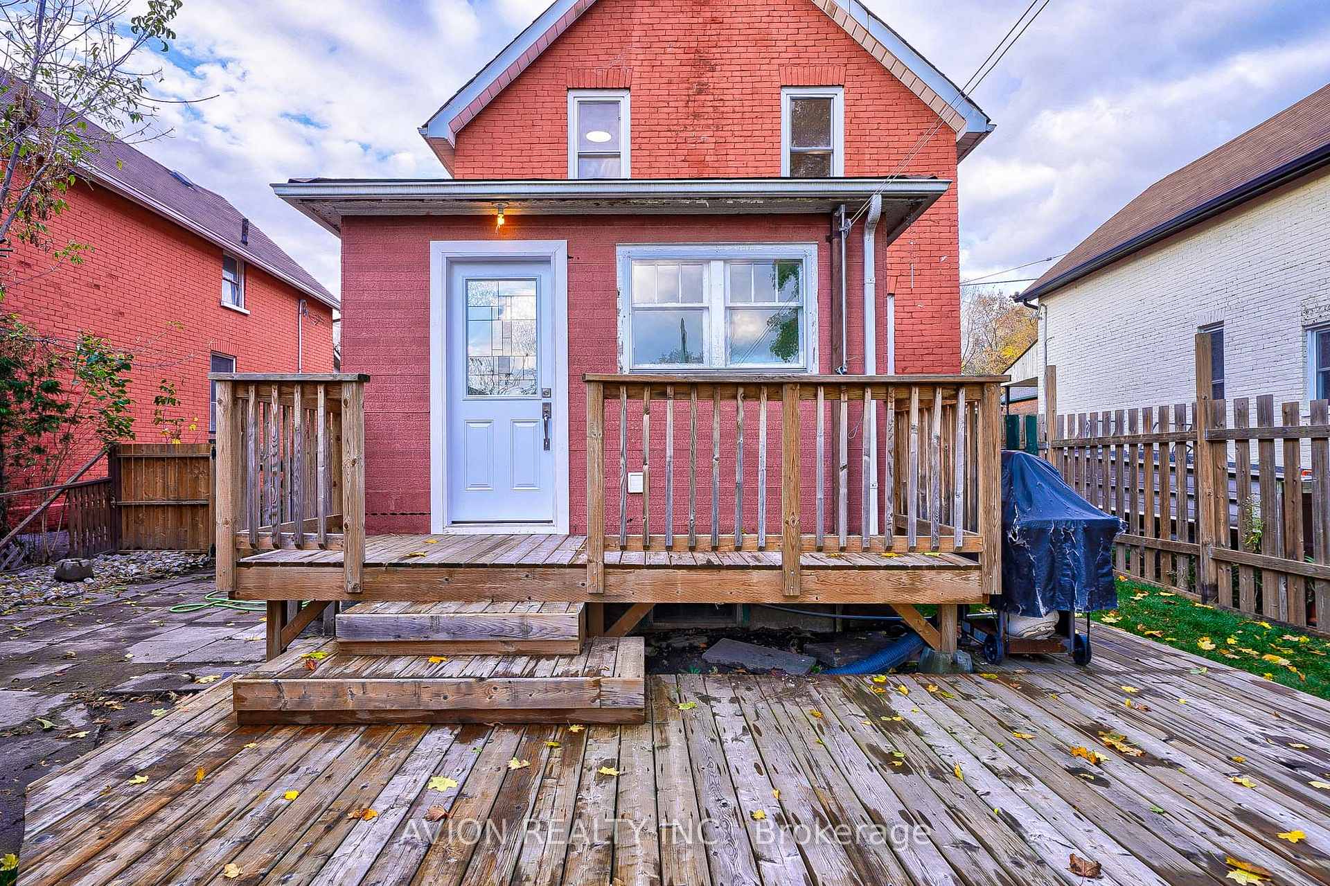 Photo 23 of 121 Stacey Avenue, Oshawa, Central — HOMEH