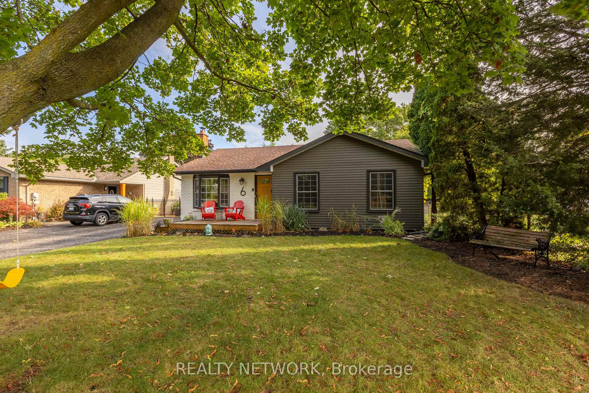 Photo 12 of 6 Cole Farm Boulevard, St. Catharines, Port Dalhousie — HOMEH