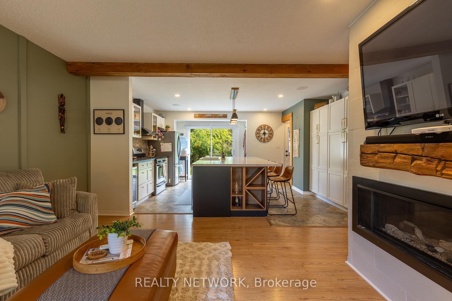 Photo 9 of 6 Cole Farm Boulevard, St. Catharines, Port Dalhousie — HOMEH