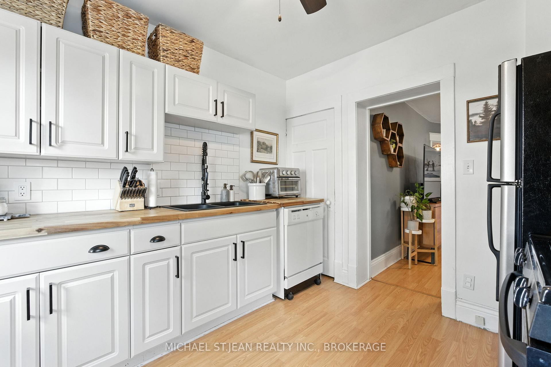 Photo 28 of 119 Rosslyn Avenue N, Hamilton, Crown Point — HOMEH