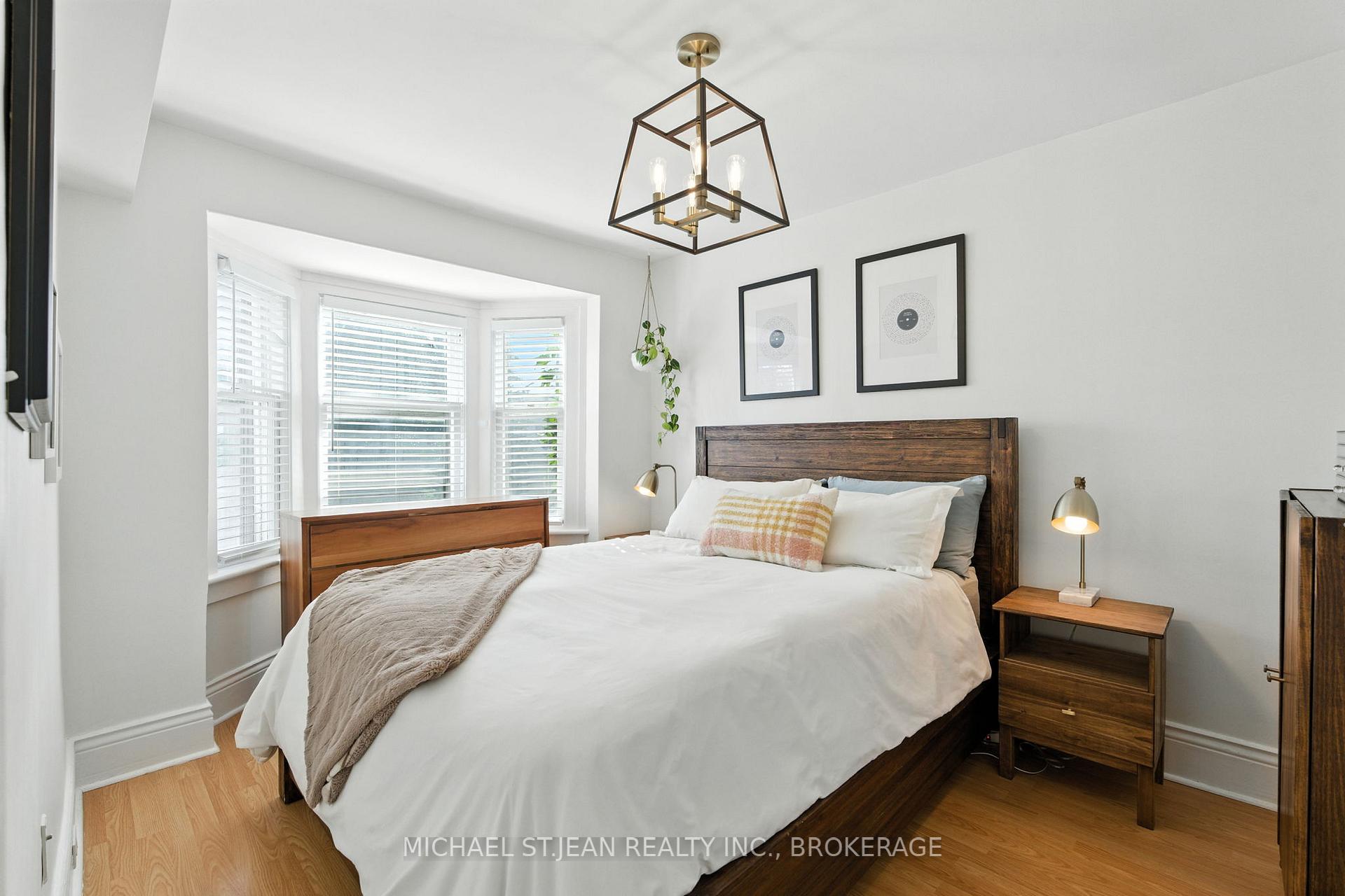 Photo 39 of 119 Rosslyn Avenue N, Hamilton, Crown Point — HOMEH