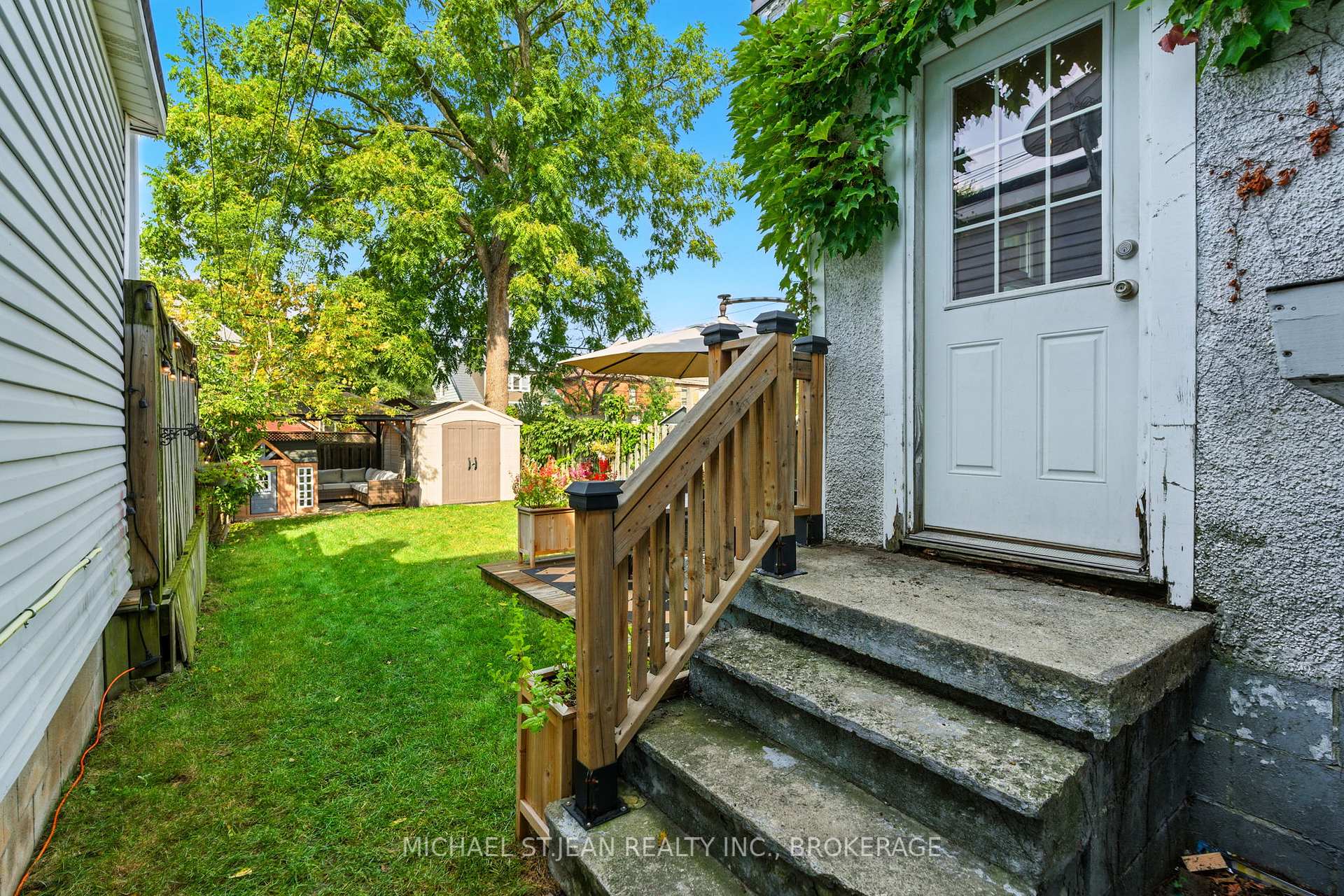 Photo 32 of 119 Rosslyn Avenue N, Hamilton, Crown Point — HOMEH