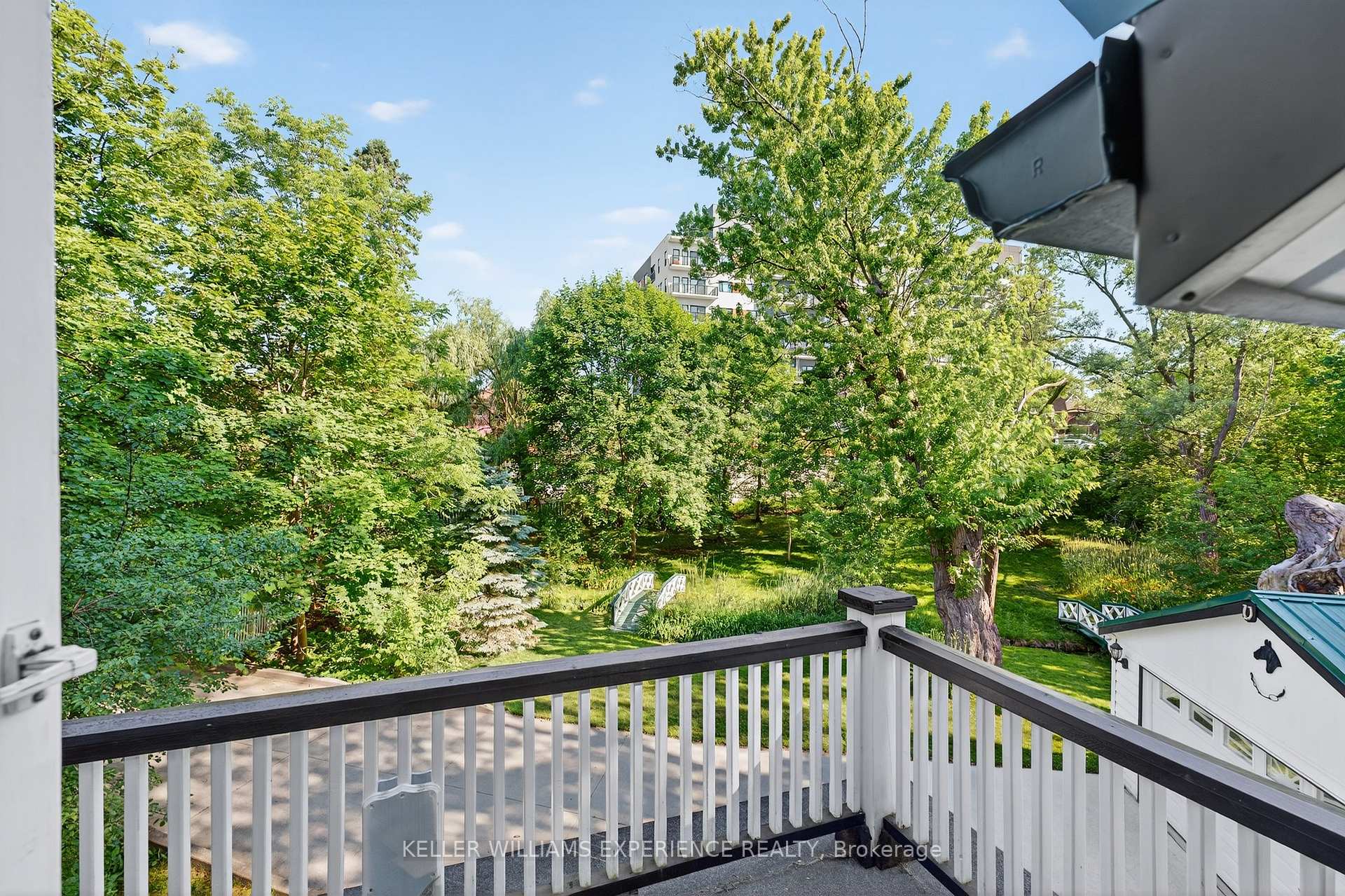 Photo 47 of 3 Boys Street S, Barrie, Queen's Park — HOMEH