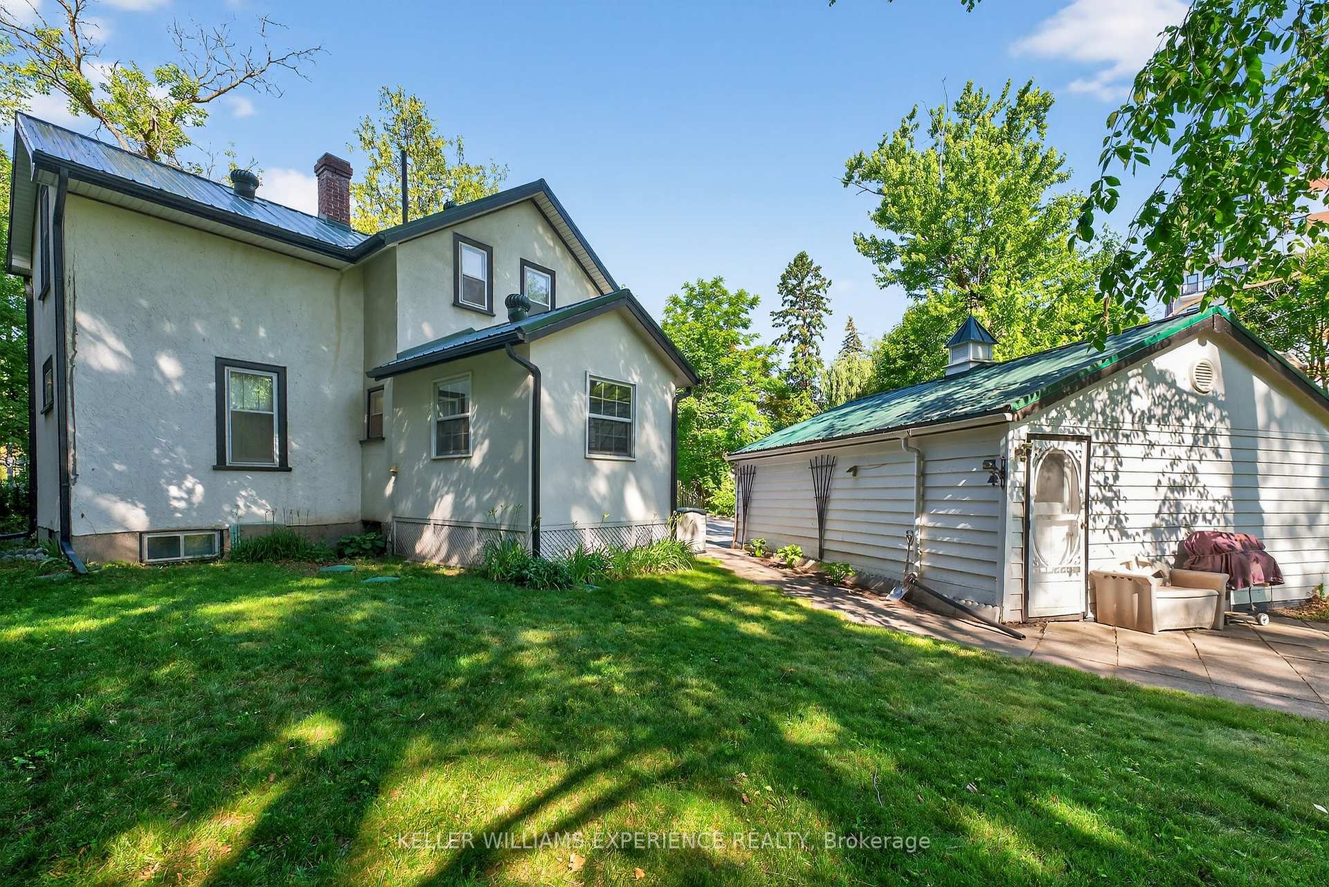 Photo 32 of 3 Boys Street S, Barrie, Queen's Park — HOMEH