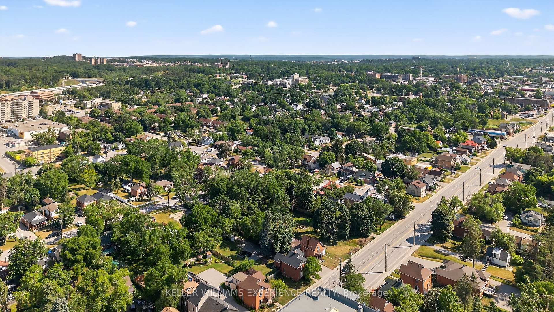 Photo 33 of 3 Boys Street S, Barrie, Queen's Park — HOMEH