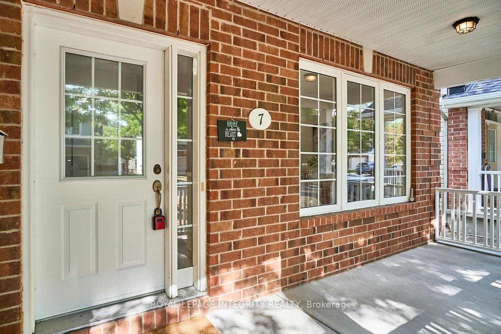 Photo 3 of 7 Dunn Street, Ottawa, Kanata - Beaverbrook — HOMEH