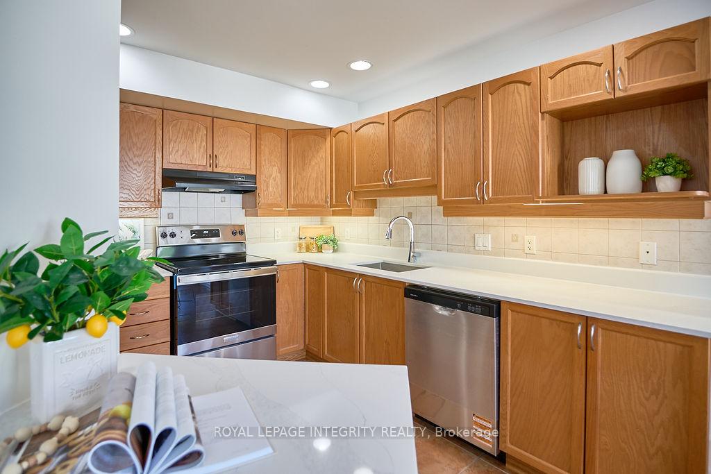 Photo 48 of 7 Dunn Street, Ottawa, Kanata - Beaverbrook — HOMEH