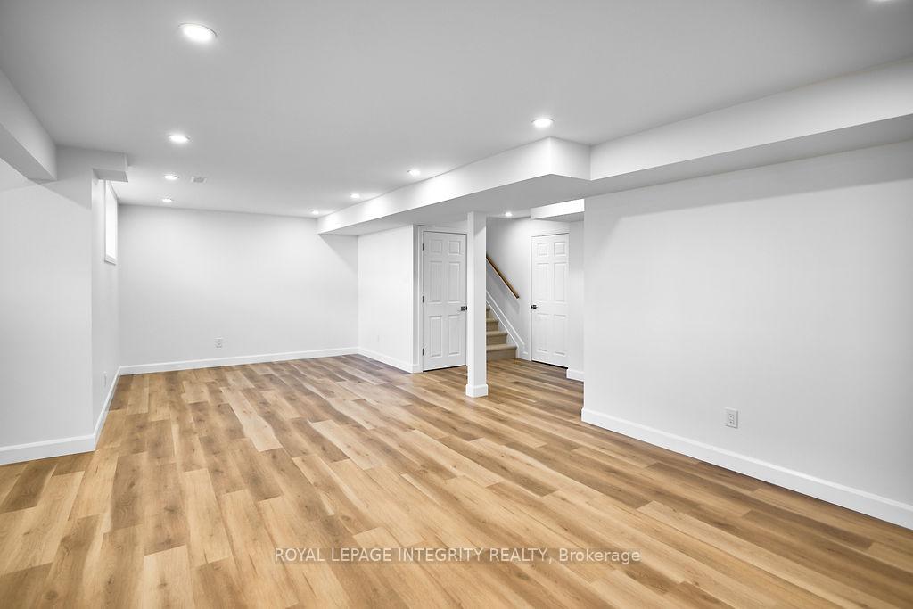Photo 37 of 7 Dunn Street, Ottawa, Kanata - Beaverbrook — HOMEH
