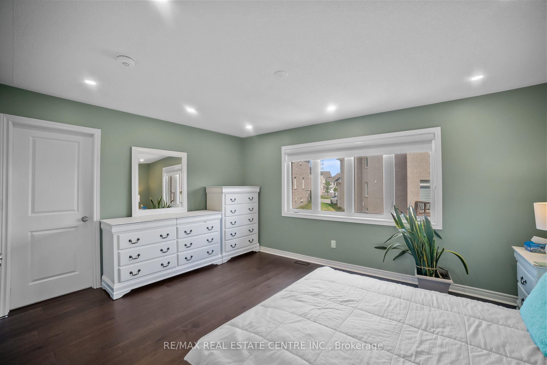 Photo 47 of 1106 Cactus Crescent, Pickering, Rural Pickering — HOMEH