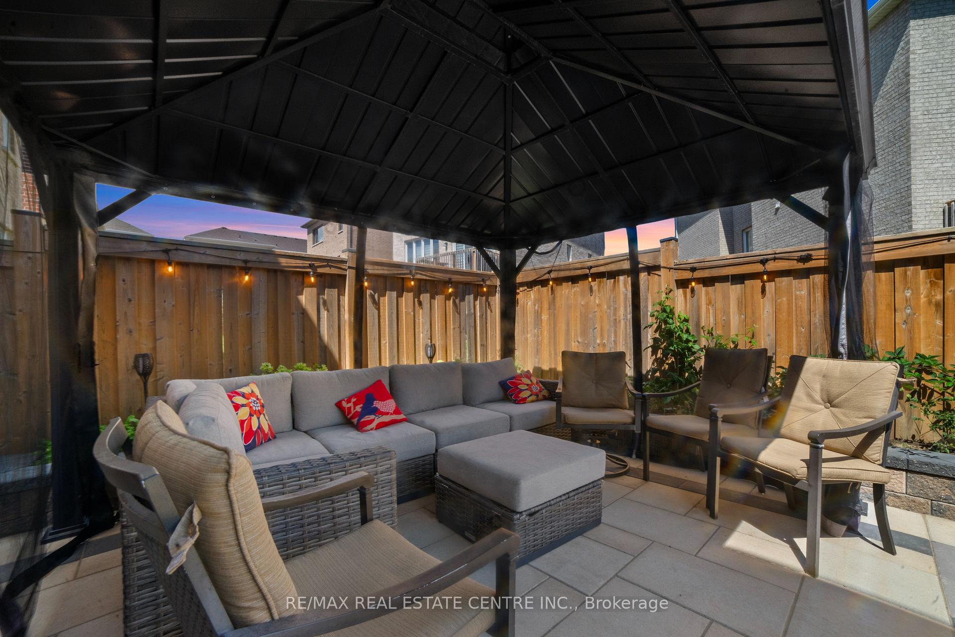 Photo 23 of 1106 Cactus Crescent, Pickering, Rural Pickering — HOMEH