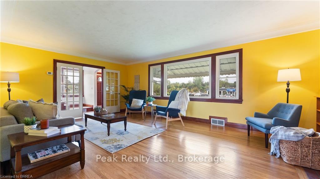 Photo 7 of 51 Silver Street, Brant, Paris — HOMEH