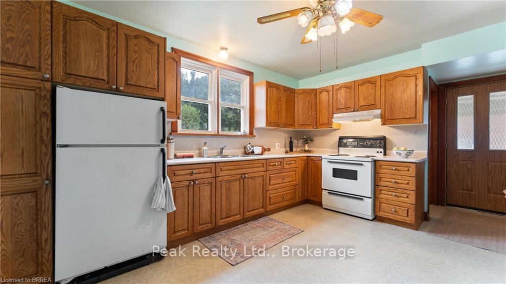 Photo 9 of 51 Silver Street, Brant, Paris — HOMEH
