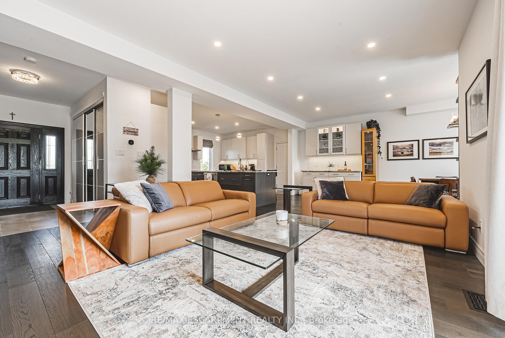 Photo 8 of 6380 Westbrook Road, Hamilton, Rural Glanbrook — HOMEH