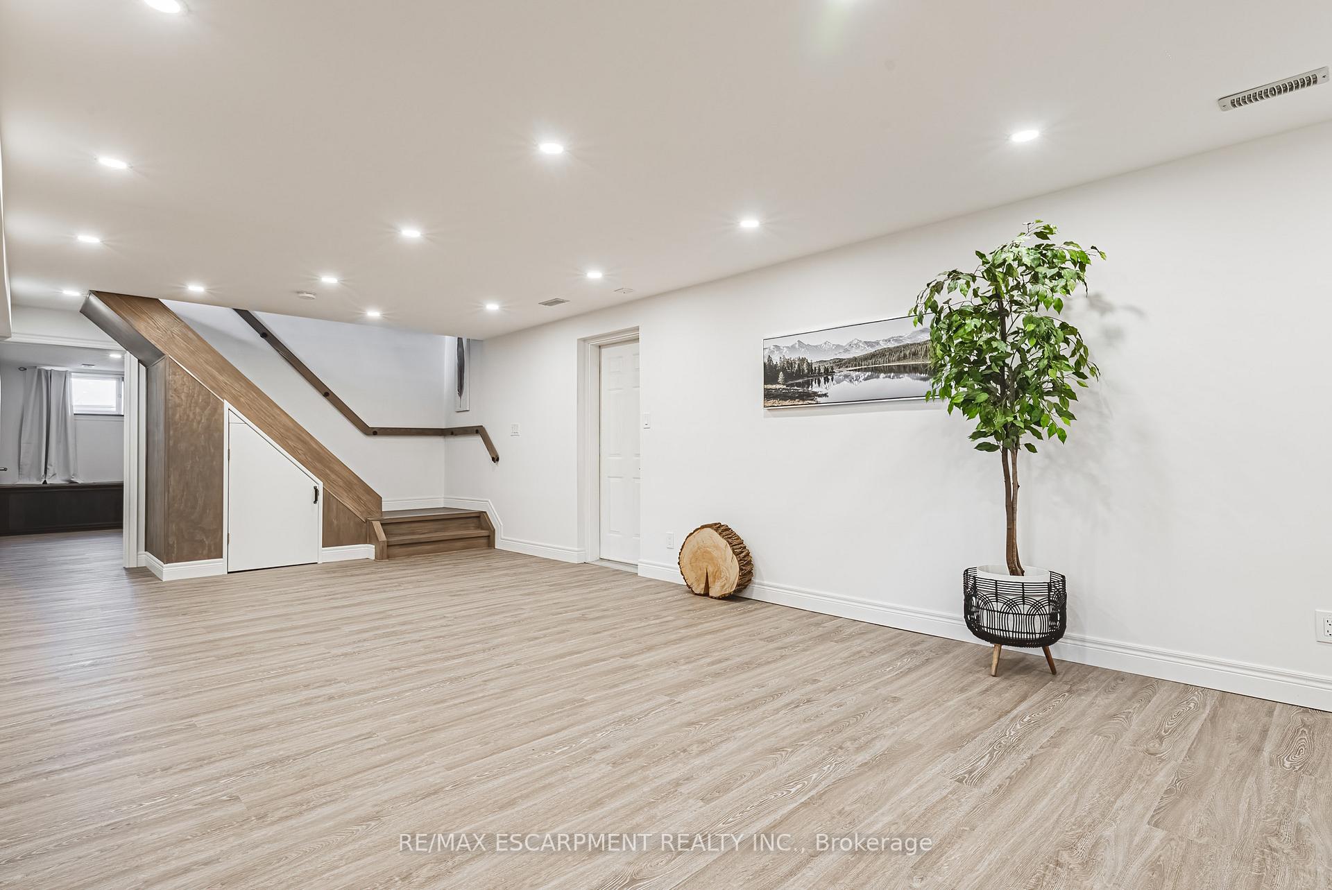 Photo 36 of 6380 Westbrook Road, Hamilton, Rural Glanbrook — HOMEH