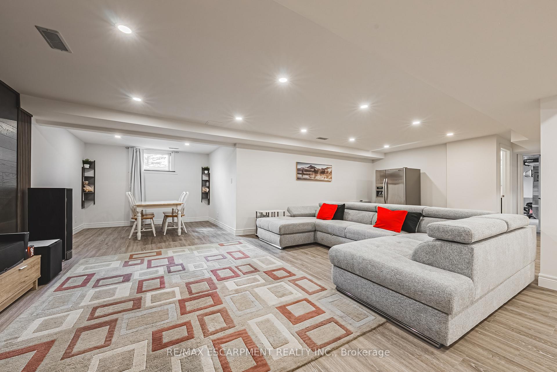 Photo 37 of 6380 Westbrook Road, Hamilton, Rural Glanbrook — HOMEH
