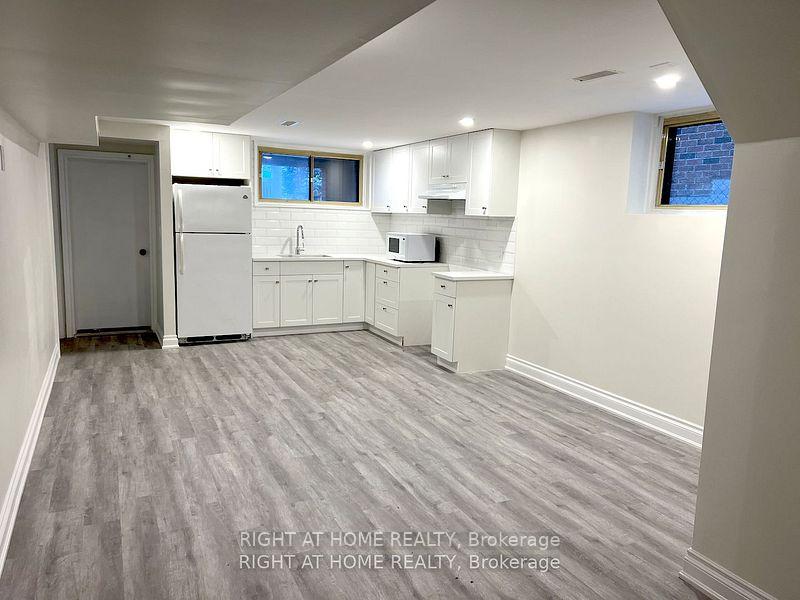 Photo 7 of 20 Omagh (Lower Level) Avenue, North York, Humberlea-Pelmo Park — HOMEH