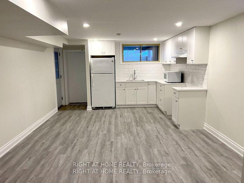 Photo 8 of 20 Omagh (Lower Level) Avenue, North York, Humberlea-Pelmo Park — HOMEH