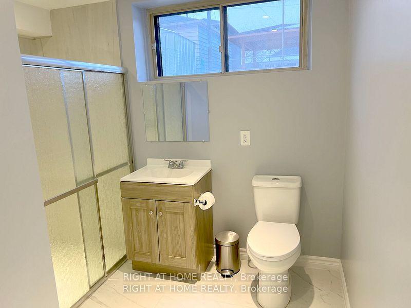 Photo 10 of 20 Omagh (Lower Level) Avenue, North York, Humberlea-Pelmo Park — HOMEH