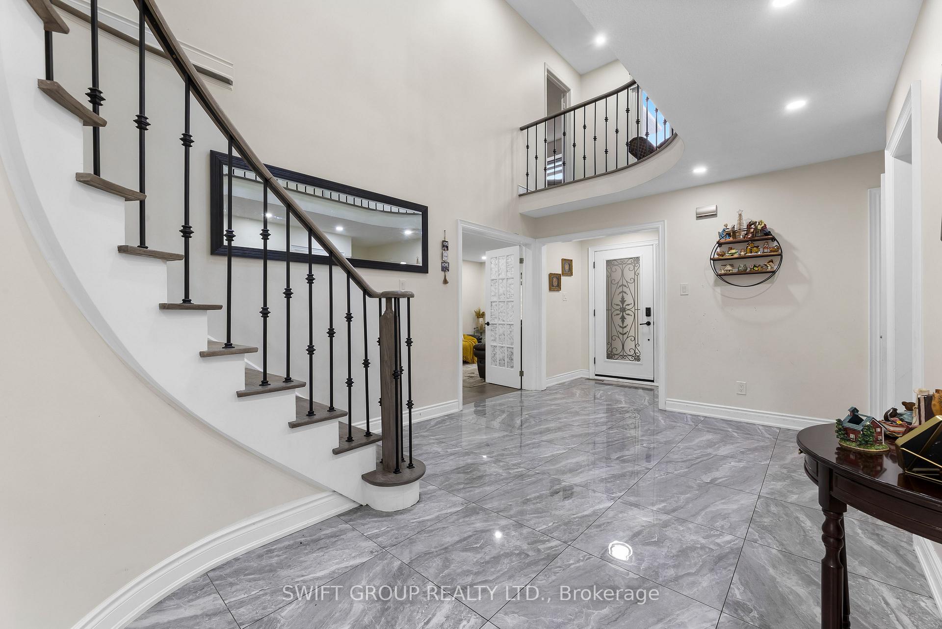 Photo 40 of 82 Flowertown Avenue, Brampton, Northwood Park — HOMEH