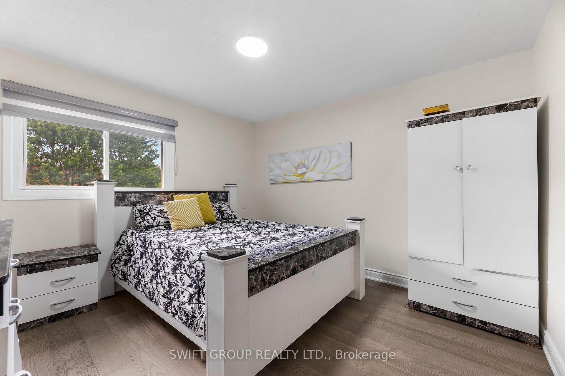Photo 12 of 82 Flowertown Avenue, Brampton, Northwood Park — HOMEH