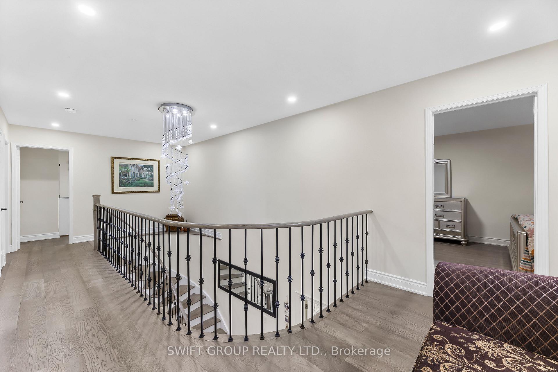 Photo 16 of 82 Flowertown Avenue, Brampton, Northwood Park — HOMEH