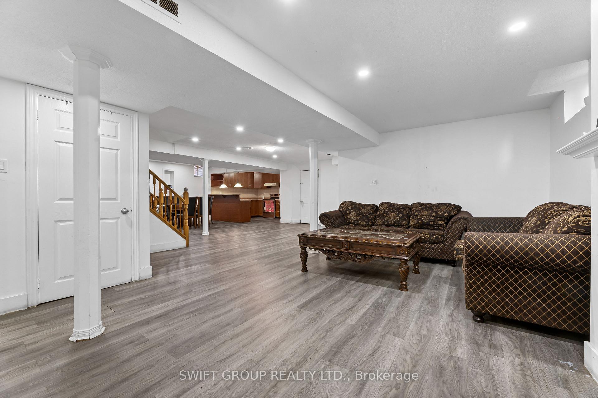 Photo 22 of 82 Flowertown Avenue, Brampton, Northwood Park — HOMEH