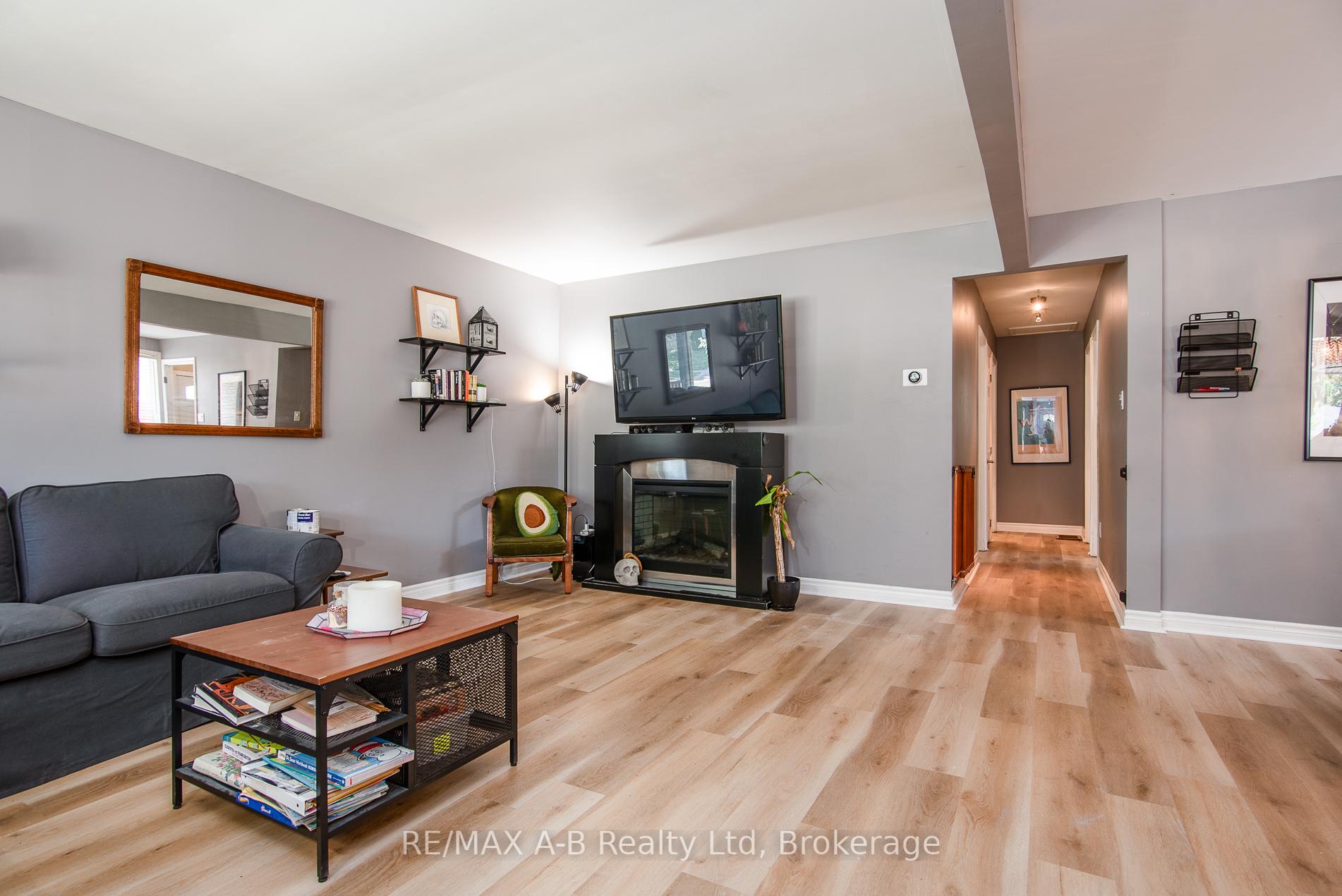 Photo 31 of 17 Hickory Lane, Stratford — HOMEH