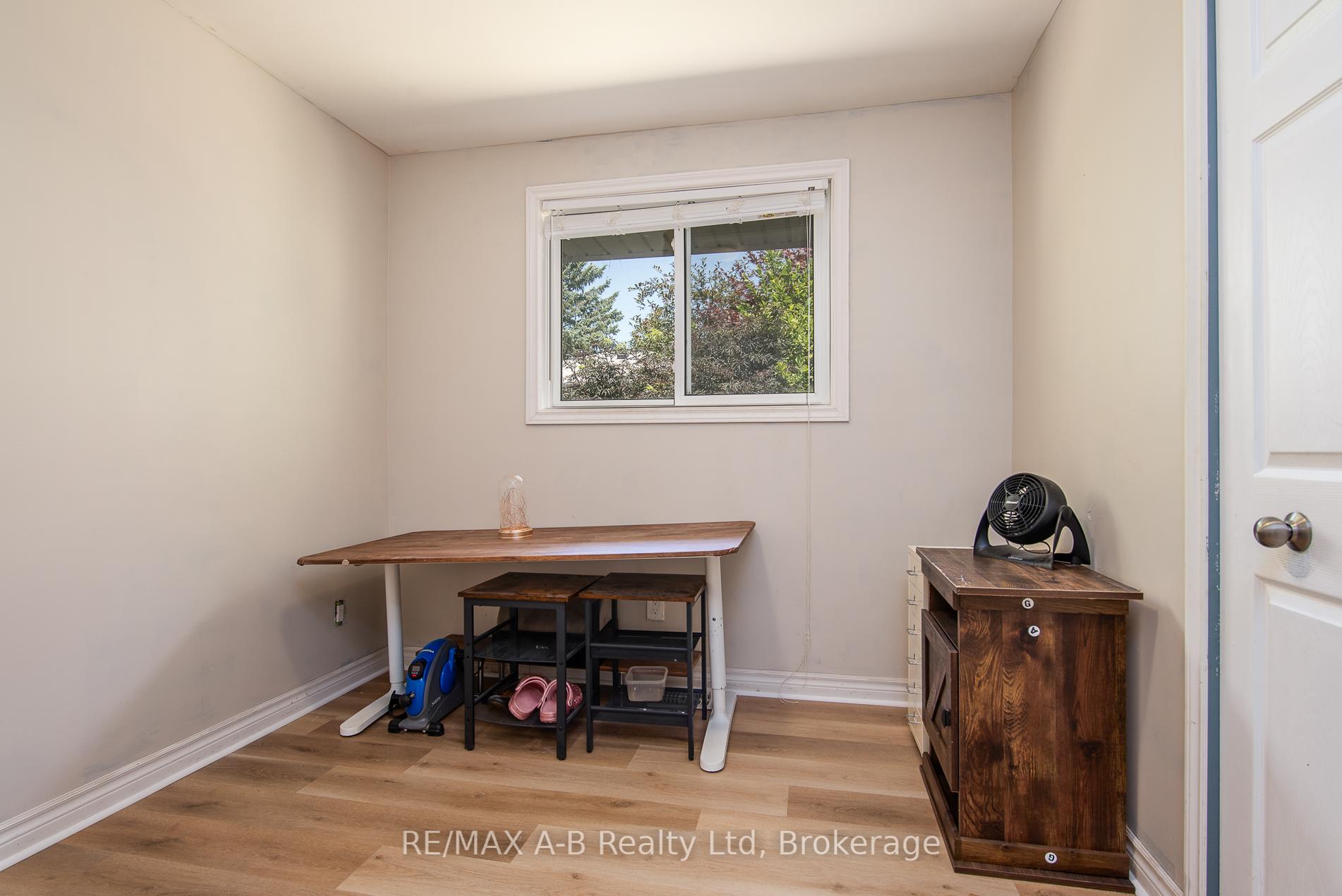 Photo 20 of 17 Hickory Lane, Stratford — HOMEH