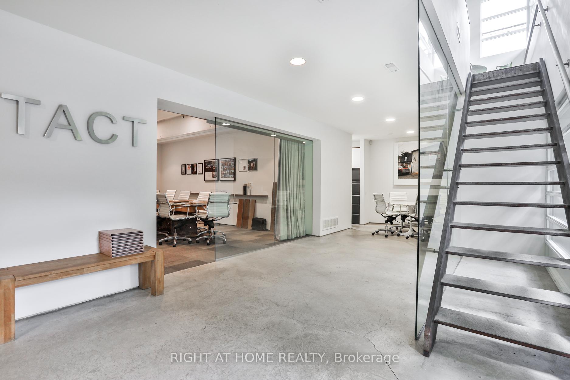 Photo 10 of 660R College Street, Toronto, Palmerston-Little Italy — HOMEH