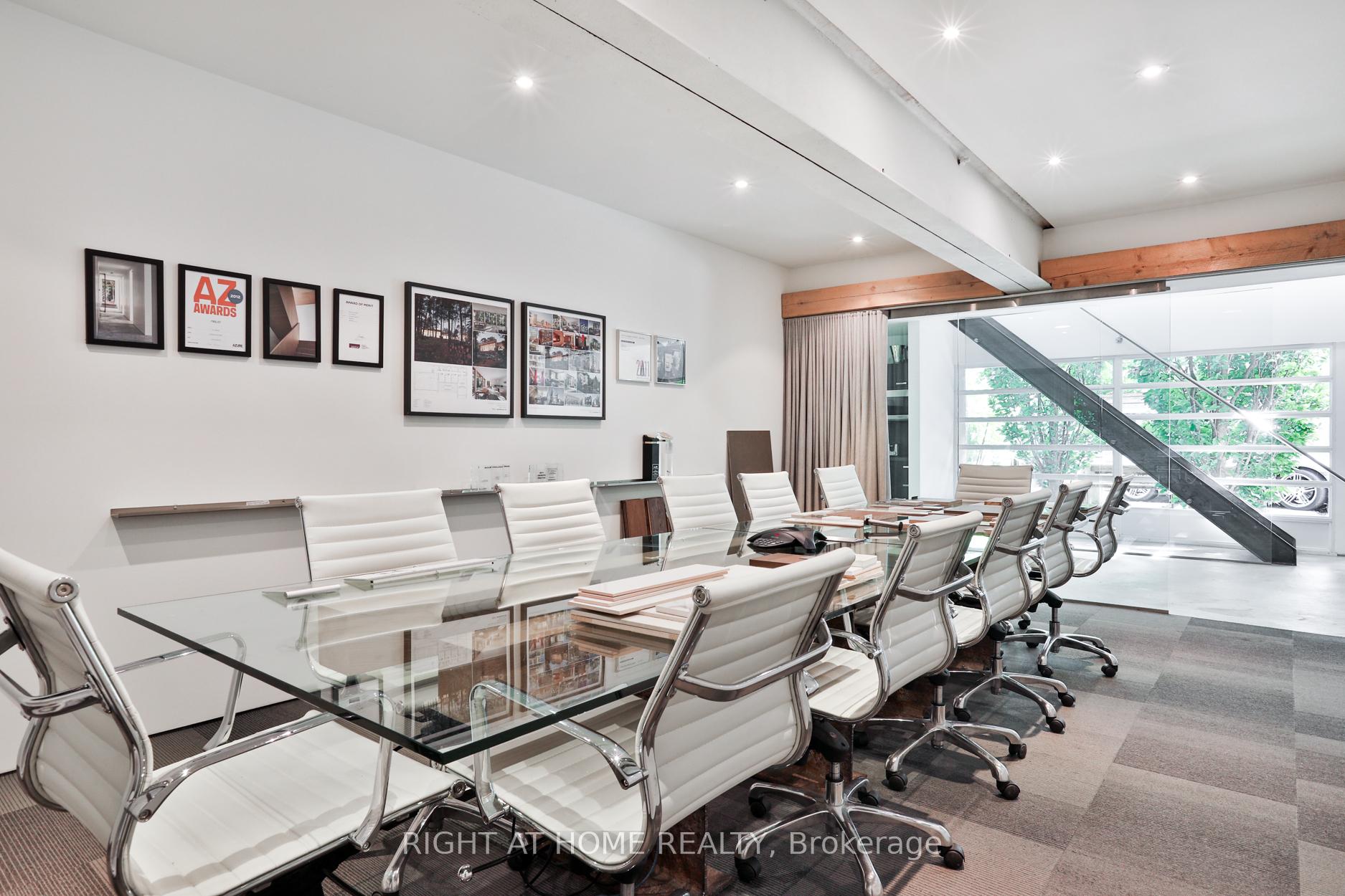 Photo 3 of 660R College Street, Toronto, Palmerston-Little Italy — HOMEH
