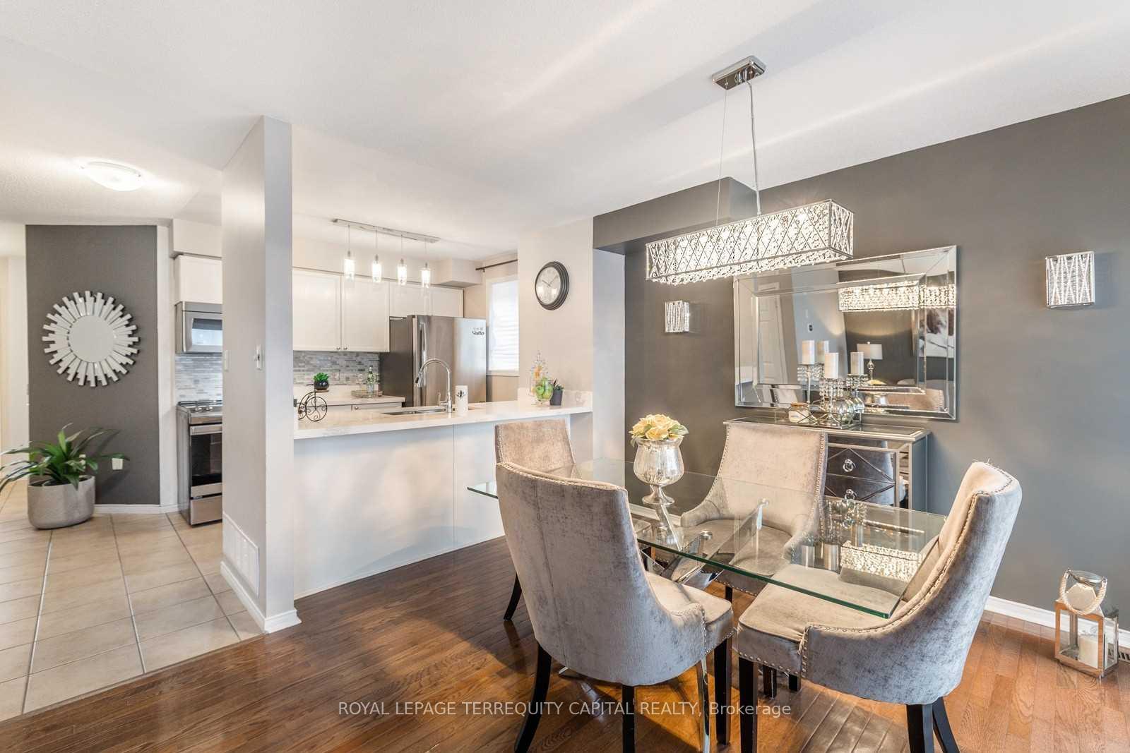 Photo 2 of 90 Courtney Crescent, Barrie, Painswick South — HOMEH