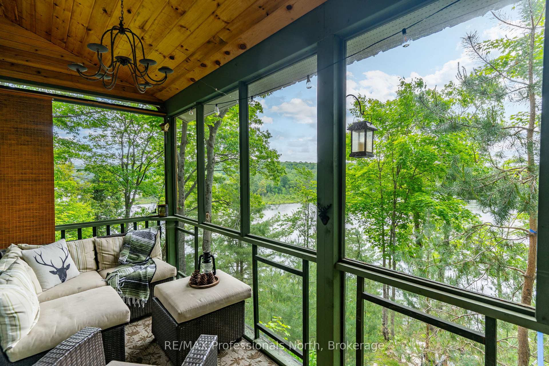 Photo 3 of 1065 Shaded Water Trail, Minden Hills, Lutterworth — HOMEH
