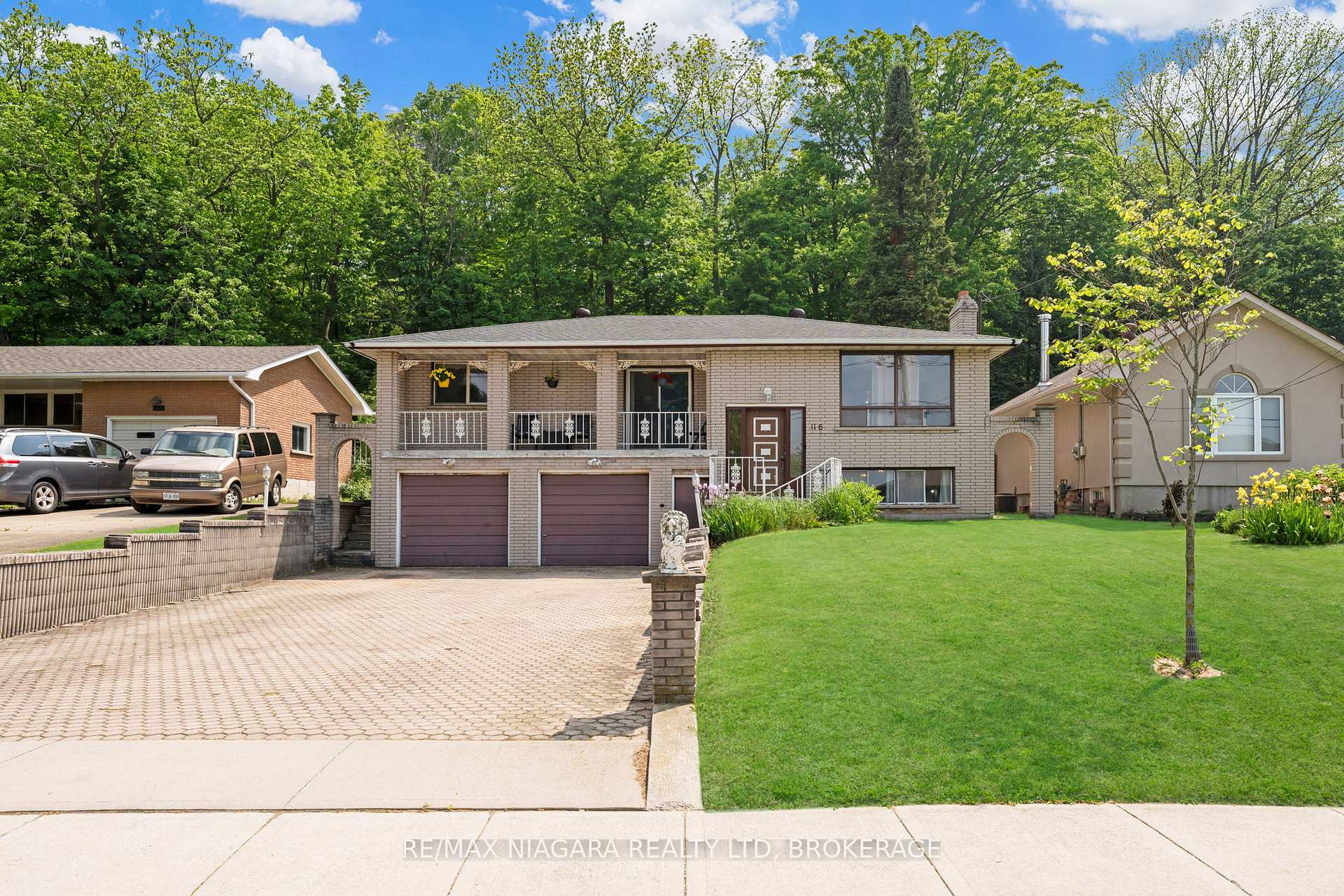 Photo 9 of 116 Pine Drive, Hamilton, Stoney Creek — HOMEH